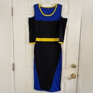 XOXO Cold Shoulder Multicolored
Midi Dress EUC Size Large